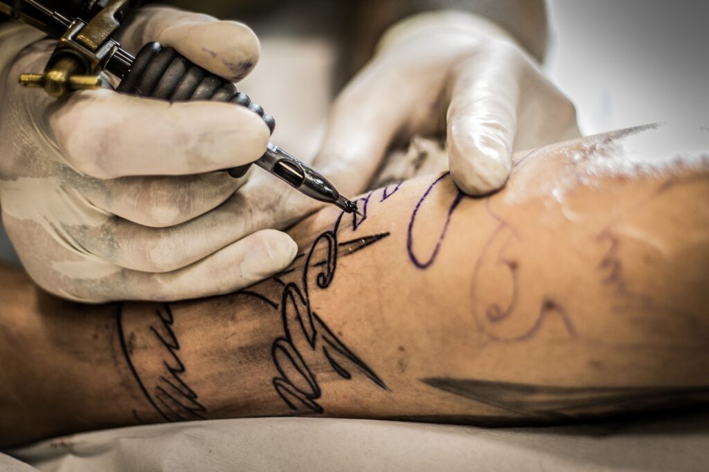 Lo que debes saber antes de tatuarte